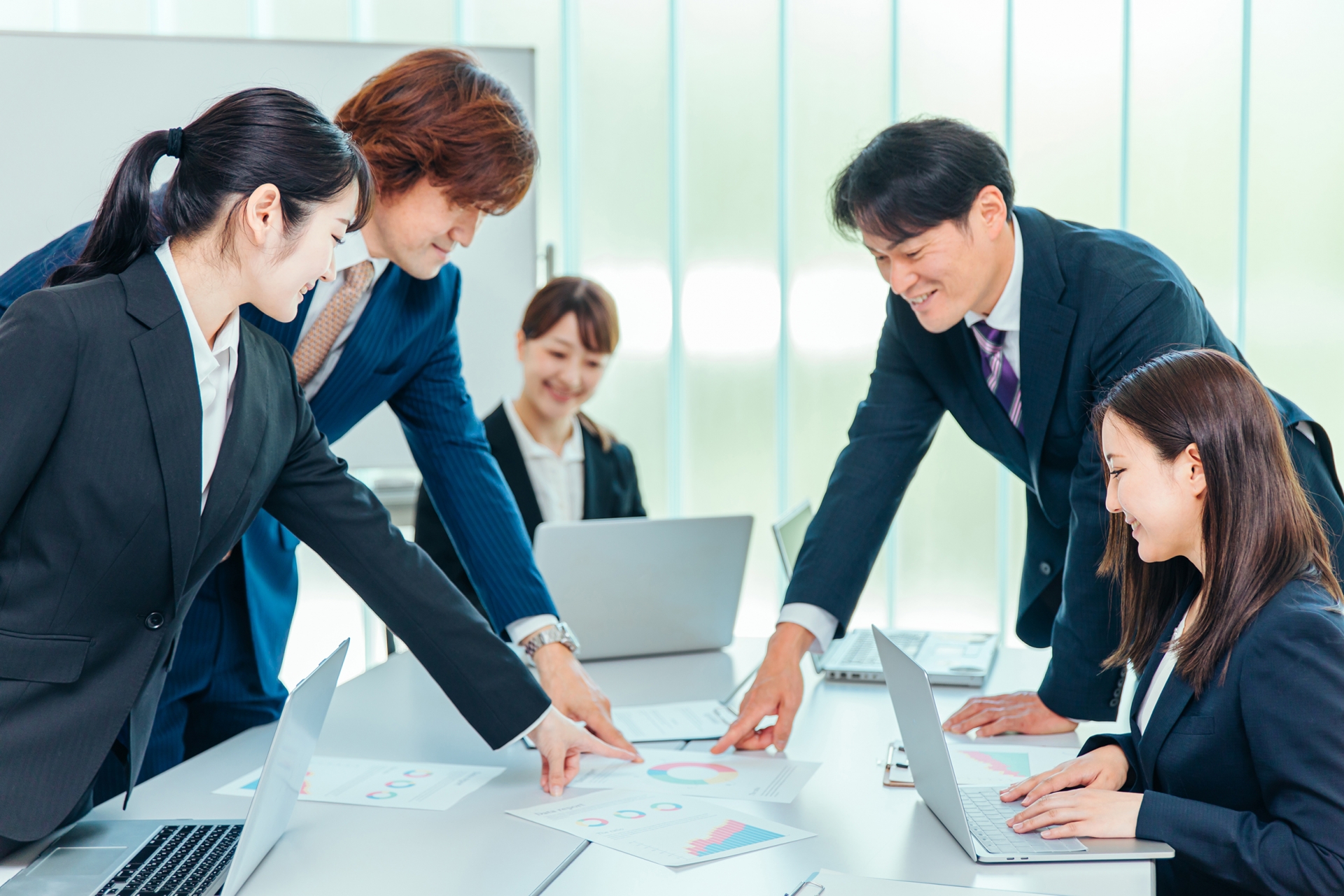 暗号資産に関する規制・法律・税金の真実：知らないと損をする最新知識と国内外動向のすべて